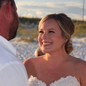 Meet your Posher, Becca